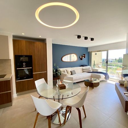 Appartement Luxe Vue Mer Et Collines Avec Piscine Mandelieu La Napoule Luaran gambar